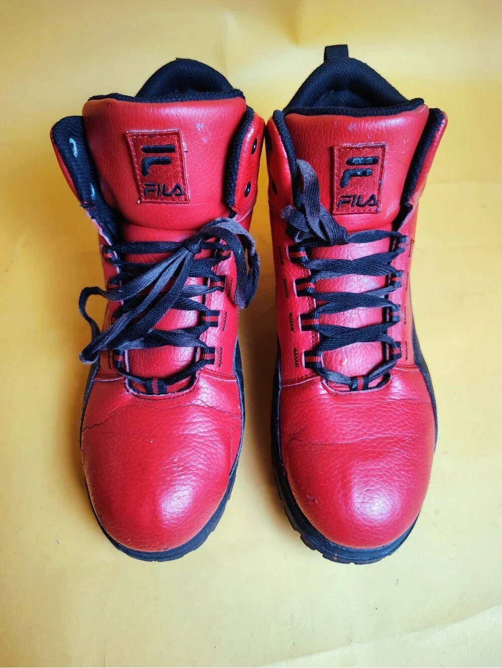 Fila Derail Mid Hiking Boots Red Black 1HM01375-603 Trail Men's Size 9.5 Used